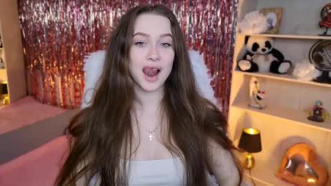 arielsykes online show from April 2026 07:03:01 PM