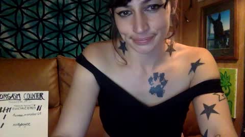 ariel  colin when hes here online show from December 2024 05:12:01 PM