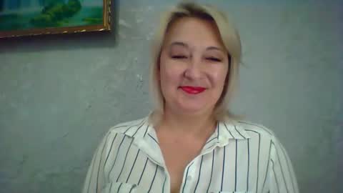 ArielXLoveresss online show from June 2026 08:27:02 AM