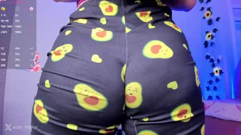 Ariah online show from October 2025 01:33:02 AM