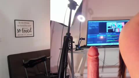 Snapshot of ariianabaker chatting on February 2025 02:02:01 PM Arianna online show from February 2025 02:02:01 PM