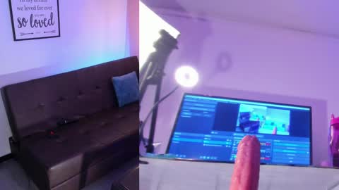 Snapshot of ariianabaker chatting on February 2025 09:22:01 PM Arianna online show from February 2025 09:22:01 PM