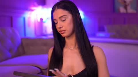 Arina online show from September 2025 05:48:01 PM