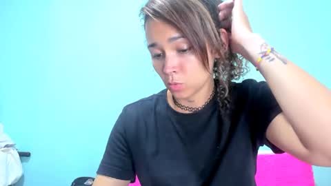 Snapshot of arisha_fox chatting on January 2025 08:11:01 PM Erik online show from January 2025 08:11:01 PM