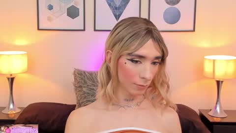 Snapshot of arivega chatting on February 2025 05:30:02 AM Nice to meet you thumb up me please its important I LOOK MY BIO DOWN online show from February 2025 05:30:02 AM
