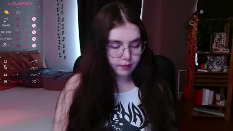 Astrid online show from June 2026 07:42:02 AM
