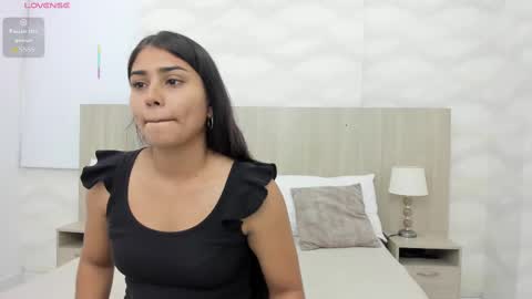 Snapshot of arlet_powell chatting on November 2025 03:28:01 AM Arlet Powell online show from November 2025 03:28:01 AM