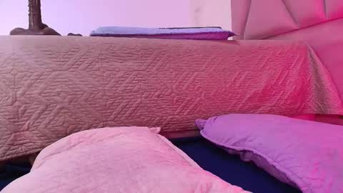 Arleth  online show from September 2025 03:06:02 AM