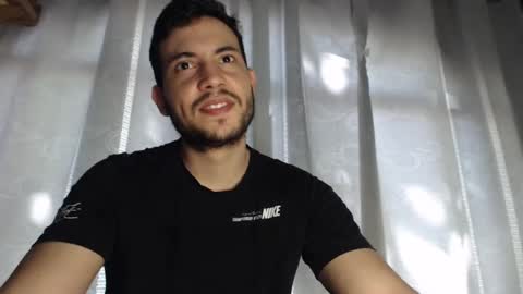 Snapshot of armando_2002 chatting on January 2025 07:06:01 PM ARMANDO online show from January 2025 07:06:01 PM