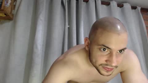 Snapshot of armando_2002 chatting on September 2025 04:46:02 AM ARMANDO online show from September 2025 04:46:02 AM