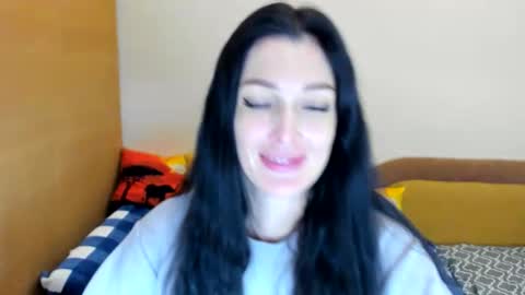 armanigirl online show from November 2025 01:32:02 PM