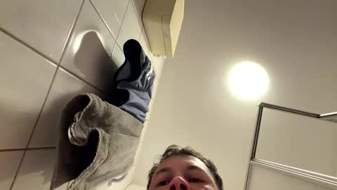 armyskater32 online show from May 2026 07:54:01 PM