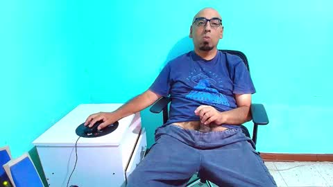 arnelux72 online show from March 2026 05:24:01 AM