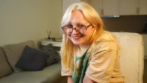 Snapshot of arnitahollingshead chatting on June 2026 06:21:02 PM you can call me Lana online show from June 2026 06:21:02 PM