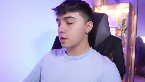 aron__cooper online show from December 2025 01:55:02 AM