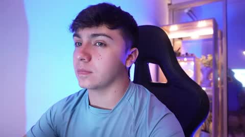 aron__cooper online show from April 2026 01:45:01 AM