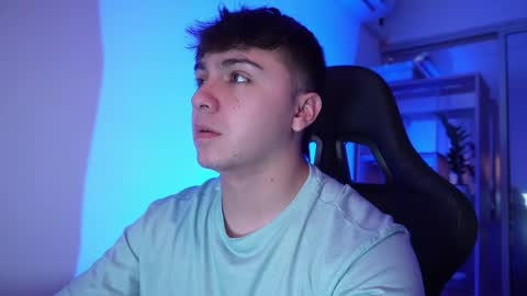 aron__cooper online show from April 2026 03:13:02 AM