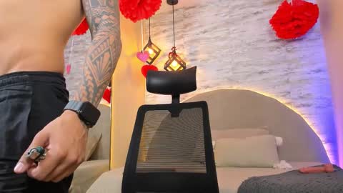 ARON BOLT online show from February 2026 10:38:01 AM