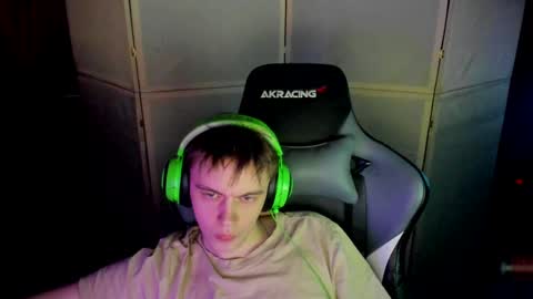 Snapshot of aron_neall chatting on February 2025 01:42:01 AM biggest penis online show from February 2025 01:42:01 AM