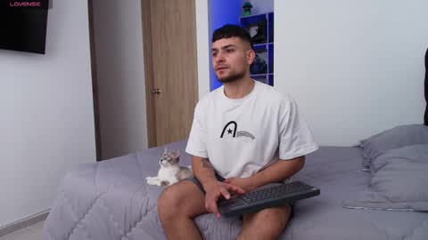 Aron Santoro online show from March 2026 03:05:02 PM