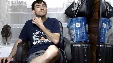 Aron G Franco online show from October 2025 07:25:02 PM