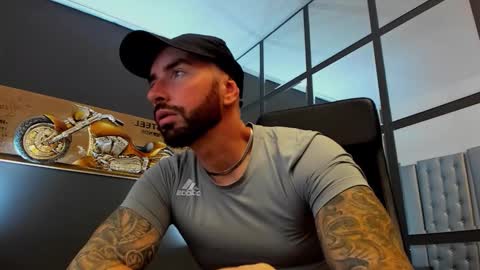 AronGrant online show from October 2025 10:21:01 AM