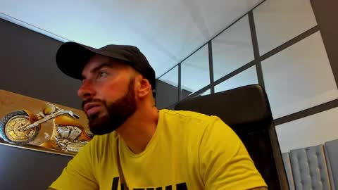 Snapshot of arongrant chatting on May 2026 08:56:01 AM AronGrant online show from May 2026 08:56:01 AM