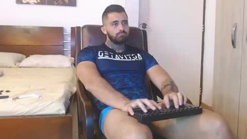 Snapshot of aronmiller404 chatting on December 2024 08:49:02 PM aronmiller online show from December 2024 08:49:02 PM