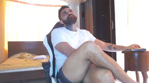 Snapshot of aronmiller404 chatting on December 2024 02:33:01 PM aronmiller online show from December 2024 02:33:01 PM