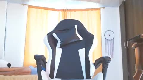 Snapshot of aronmiller404 chatting on January 2025 09:15:02 PM aronmiller online show from January 2025 09:15:02 PM