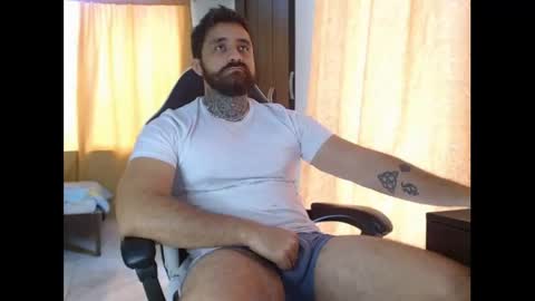 aronmiller online show from November 2025 03:19:02 PM