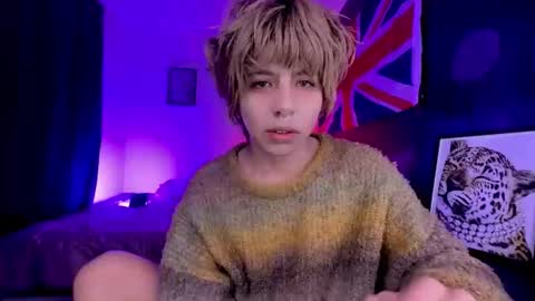 Aaron  online show from June 2026 07:25:02 AM