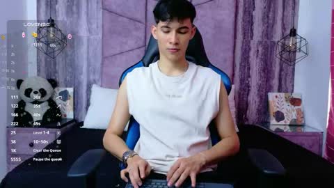 Arontawers online show from June 2026 06:56:02 PM