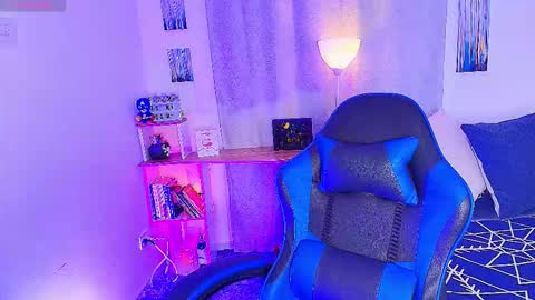 noah and ivy online show from November 2025 10:15:02 AM