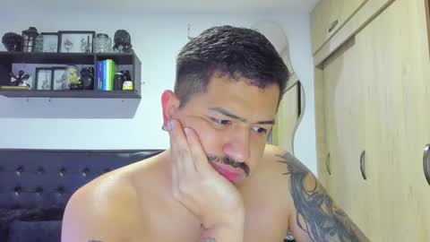 ARON  Independent model  online show from February 2026 02:07:03 AM