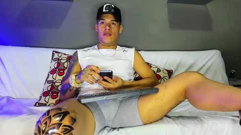 AROON HOT online show from March 2026 11:56:02 PM