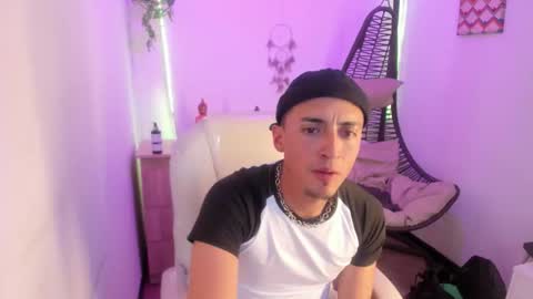 Aron online show from December 2025 12:46:02 PM