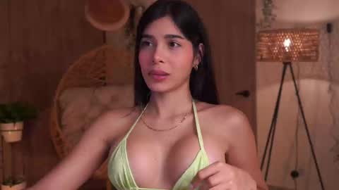 Snapshot of artemia_ chatting on September 2025 03:06:02 AM Amanda online show from September 2025 03:06:02 AM