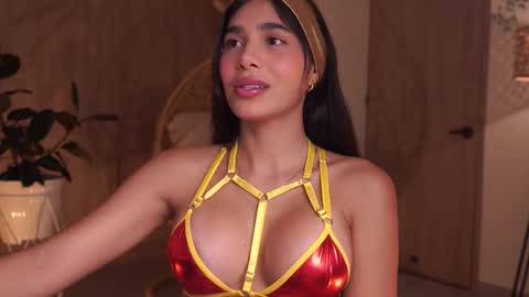 Snapshot of artemia_ chatting on October 2025 02:47:02 AM Amanda online show from October 2025 02:47:02 AM