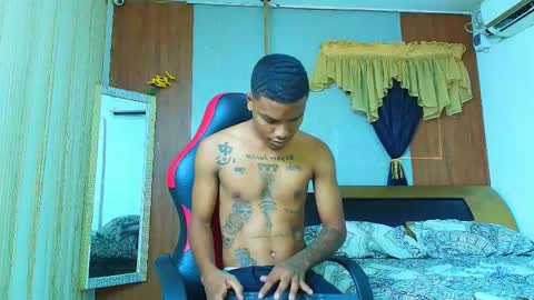 Snapshot of arthur_collins_ chatting on May 2026 08:38:02 PM ARTHUR online show from May 2026 08:38:02 PM