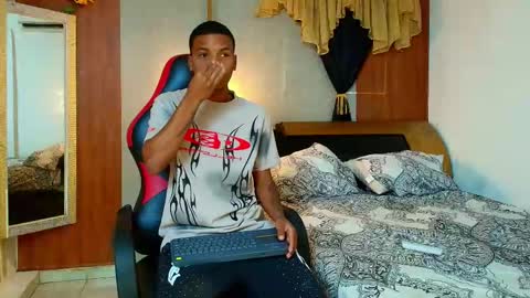 Snapshot of arthur_collins_ chatting on May 2026 08:47:02 PM ARTHUR online show from May 2026 08:47:02 PM