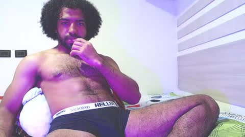 Snapshot of arthur_jamess chatting on December 2024 10:53:01 PM arthur_jamess online show from December 2024 10:53:01 PM