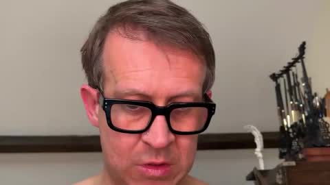 artisterotic online show from March 2026 02:39:02 PM