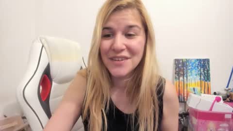 MIA online show from October 2025 10:11:01 PM