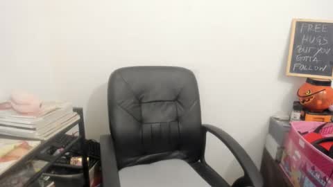 MIA online show from April 2026 11:43:01 AM