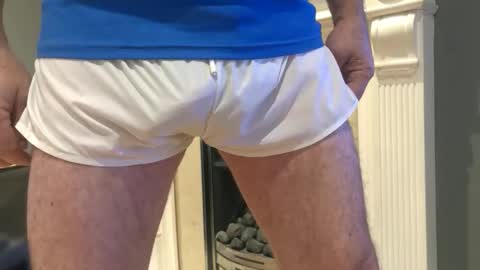 artybee online show from October 2025 10:27:01 AM