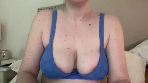 arwenaltair online show from June 2026 04:18:01 PM