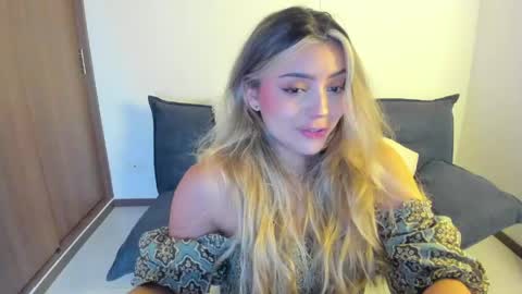 Snapshot of ary_cam230 chatting on May 2026 11:21:02 PM Zahaara online show from May 2026 11:21:02 PM