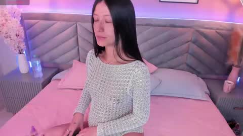 ARY THOMPSON online show from January 2025 08:21:02 PM