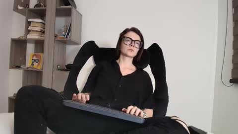 Ary 3 online show from December 2025 03:30:01 PM